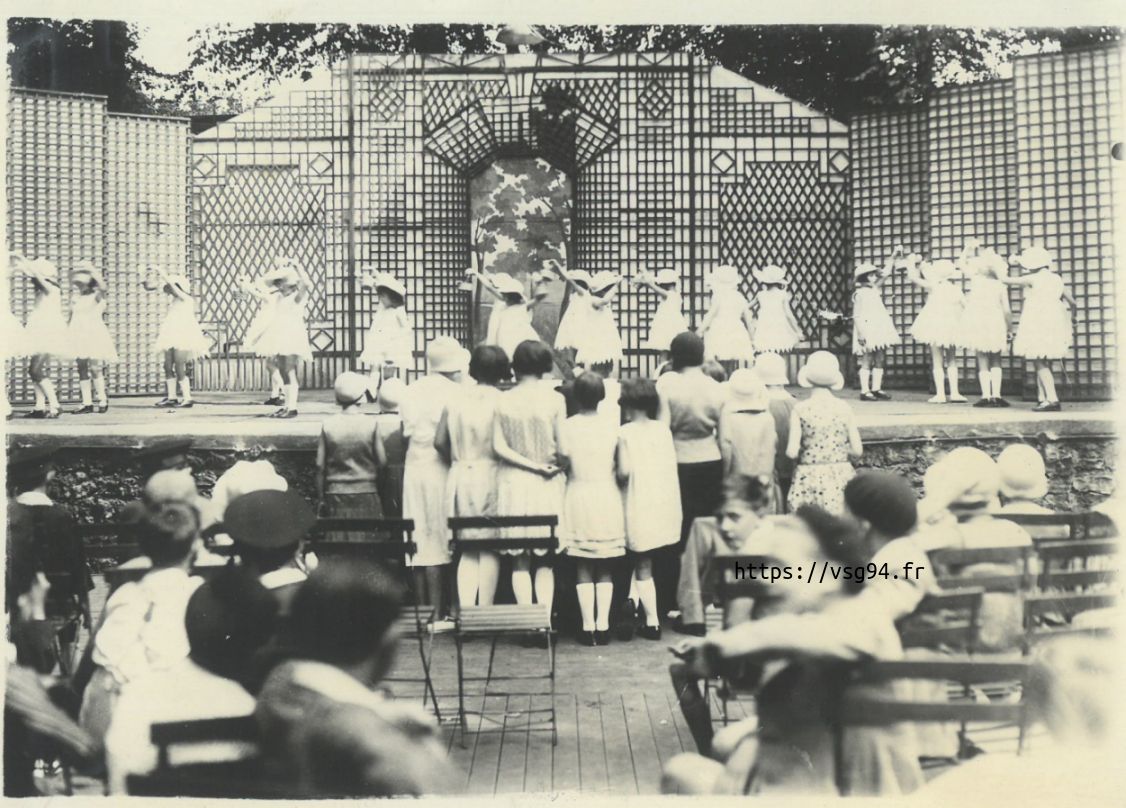 1932 fête du patronage au théâtre de verdure