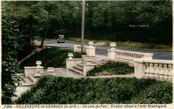 Les escaliers menant à l'asile Beauregard, années 50