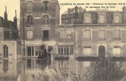 Rue de Paris, face à la gare