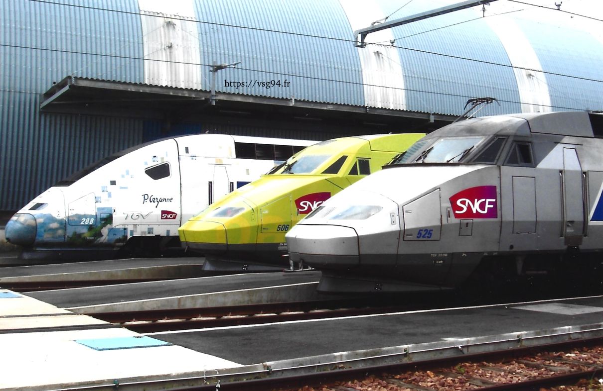 3 TGV : 288, 506 et 525 le 14 octobre 2006 à Villeneuve Saint-Georges