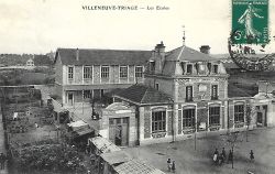 La nouvelle école de Triage, Entrée principale et cour de récréation de l'ancienne école filles-garçons de Triage