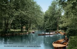 Photo de l'Yerres en 1910 avec des pêcheurs